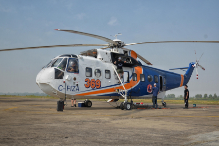 BNPB TAMBAH HELIKOPTER WATER BOMBING