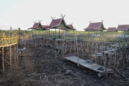 LINTASI SUNGAI KERING