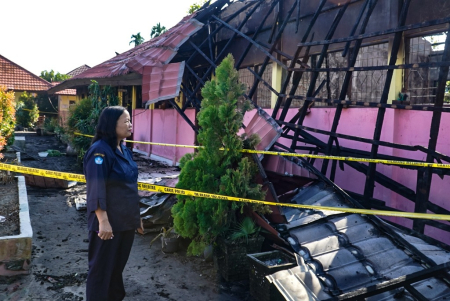 GEDUNG SDN 9 LANGKAI TERBAKAR