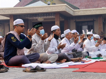 BERDOA TURUN HUJAN