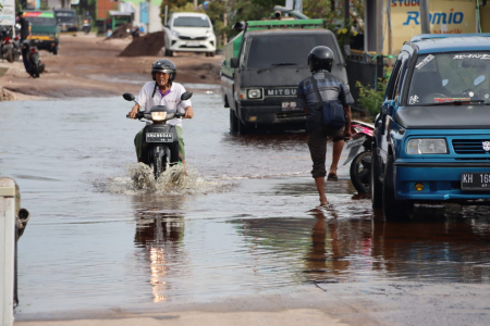 KAWASAN JALAN ARUT TERGENANG AIR