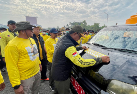 TEMPEL STIKER AIR BERSIH
