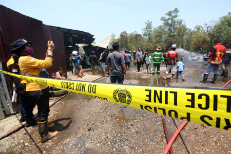 GUDANG TERBAKAR