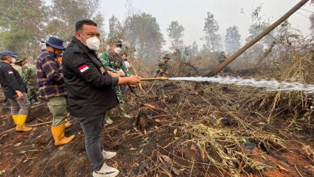 DIRJENBUN RI LAKUKAN PEMBASAHAN LAHAN