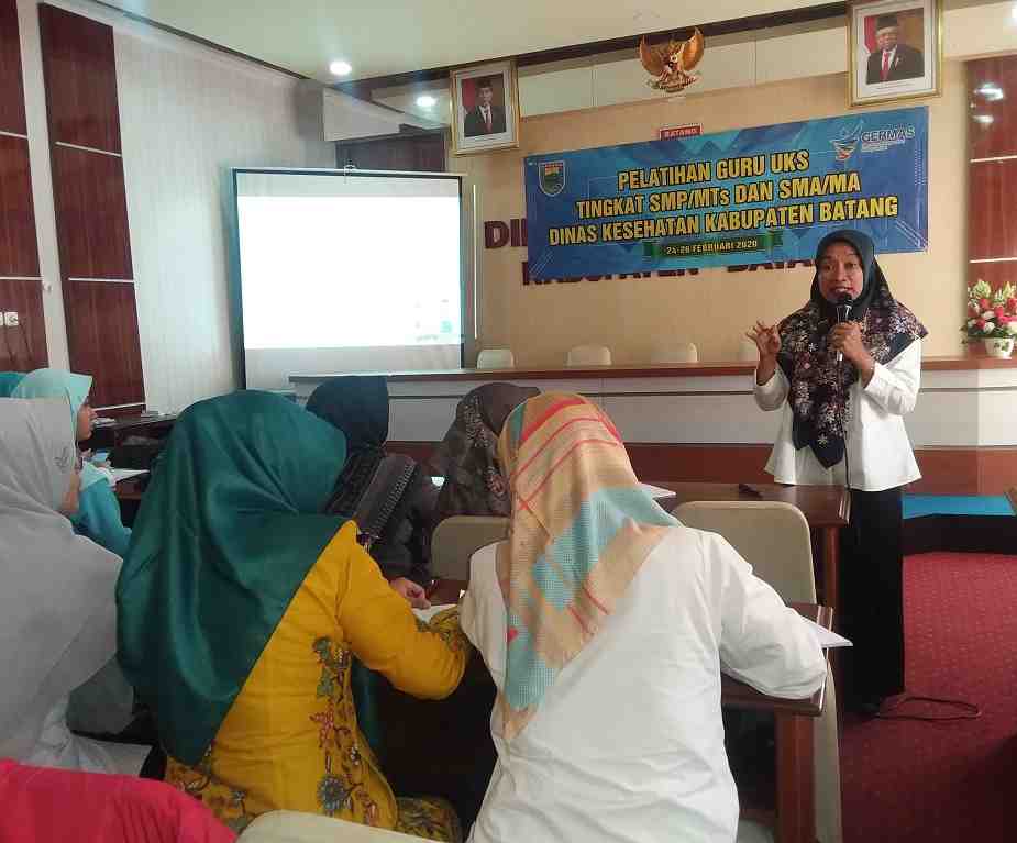 GURU UKS SEHATKAN REPRODUKSI REMAJA