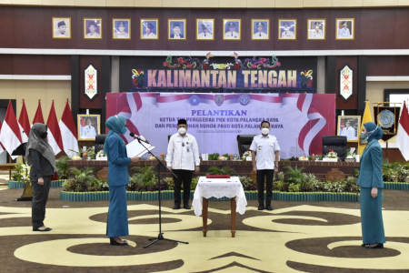 PELANTIKAN KETUA TP.PKK KOTA PALANGKA RAYA