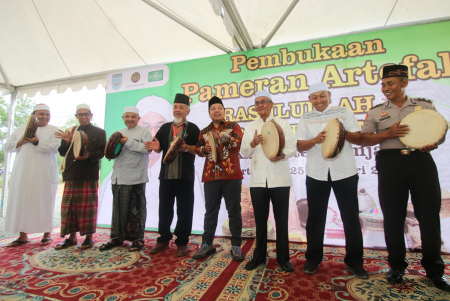 PEMBUKAAN PAMERAN ARTEFAK RASULULLAH