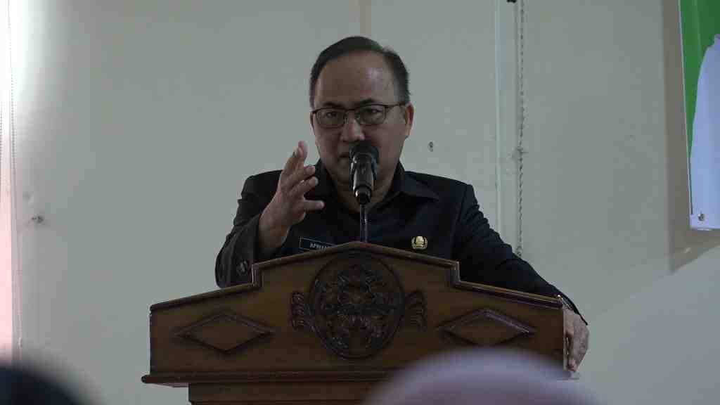 KEMBANGKAN UMKM