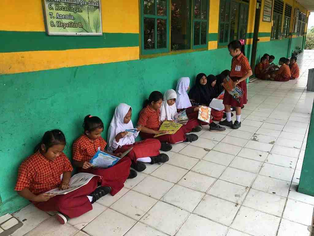  BACA BUKU
