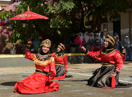UJIAN PRAKTEK SENI BUDAYA