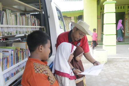 DIPANDU MEMBACA