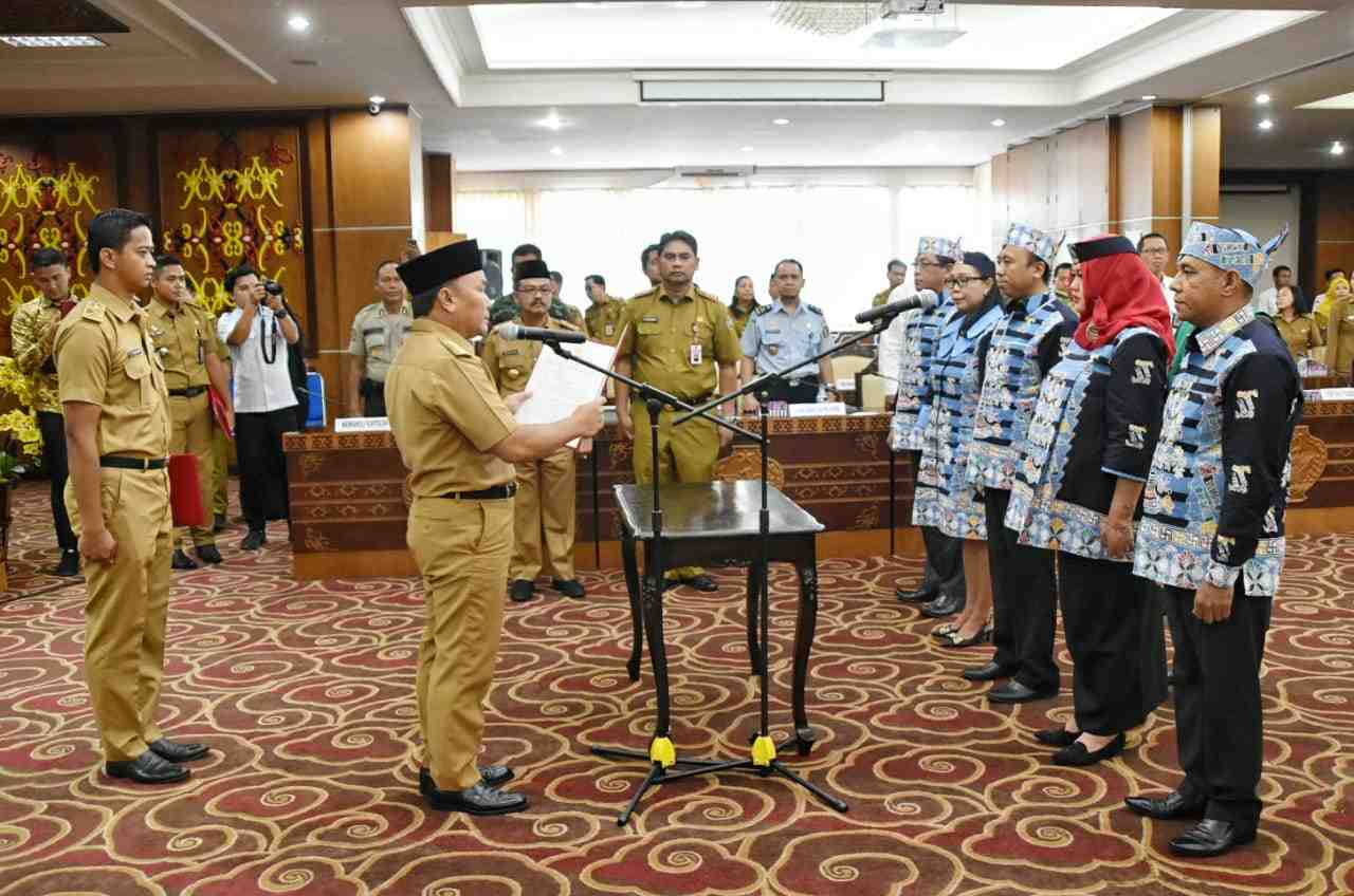PELANTIKAN ANGGOTA KOMISI INFORMASI