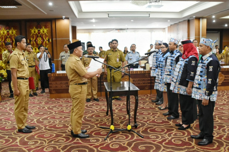 PELANTIKAN ANGGOTA KOMISI INFORMASI