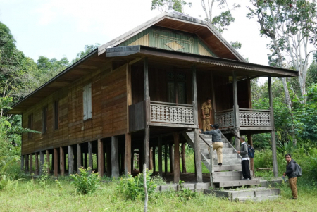 RUMAH TRADISIONAL BETANG MAHIN MUNGKU BARU