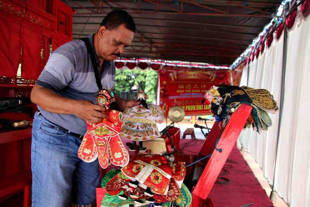 MENATA WAYANG POTEHI