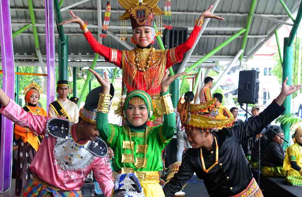 TARI PADUPPA