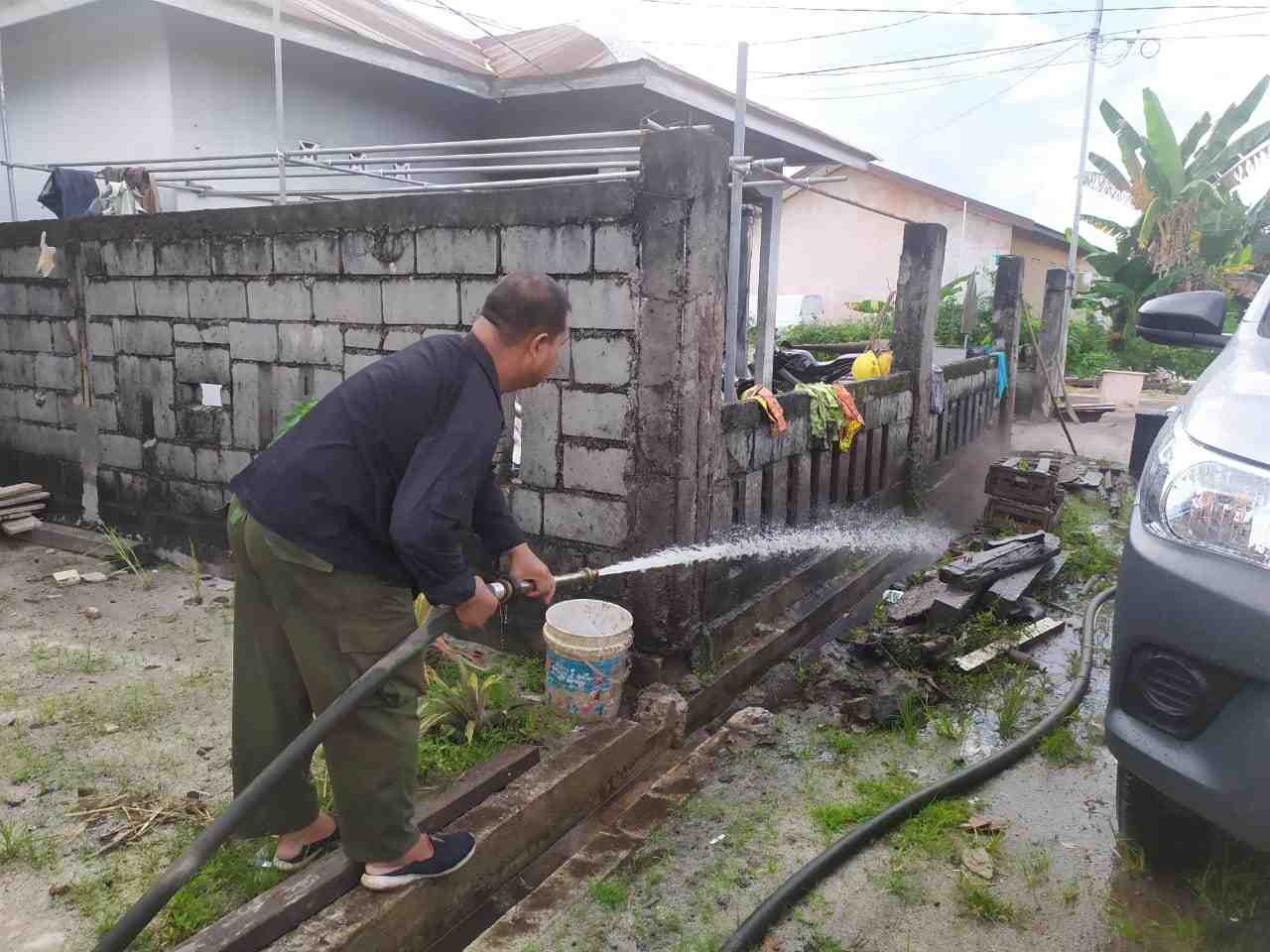 BERSIHKAN DRAINASE