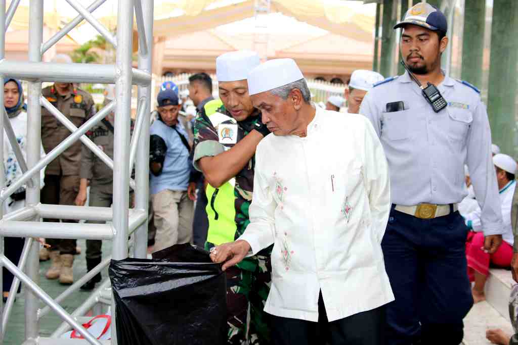 JAMAAH DIMINTA JAGA KEBERSIHAN LINGKUNGAN
