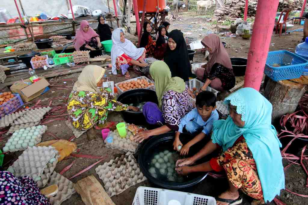 KUPAS TELUR REBUS