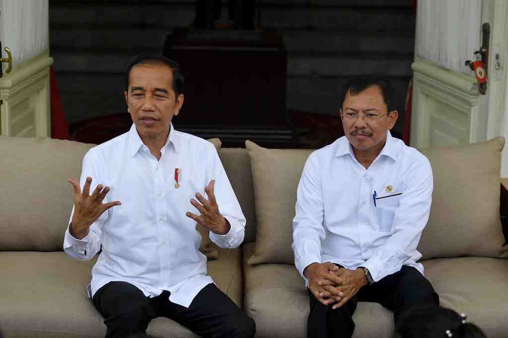 PRESIDEN MENYATAKAN DUA ORANG WNI POSITIF CORONA