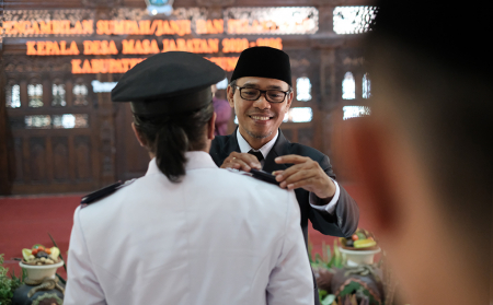 SEMATKAN PANGKAT JABATAN KEPALA DESA