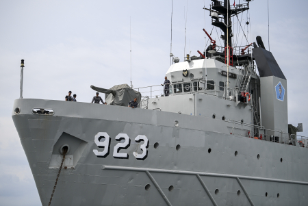 TNI KERAHKAN 13 KRI UNTUK AMANKAN PERAIRAN BALI