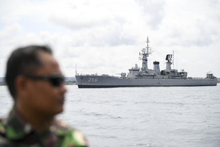 TNI KERAHKAN 13 KRI UNTUK AMANKAN PERAIRAN BALI