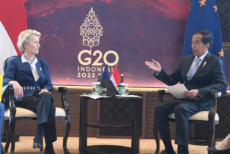 PERTAMUAN BILATERAL INDONESIA DENGAN UNI EROPA
