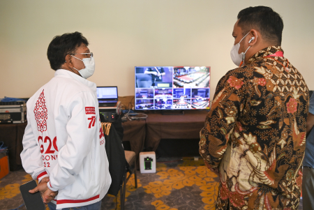 MENKOMINFO TINJAU KESIAPAN MEDIA CENTER KTT G20