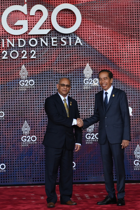 PRESIDEN JOKOWI SAMBUT MENLU SURINAME