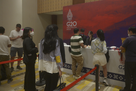PENGAMBILAN IDENTITAS PESERTA KTT G20