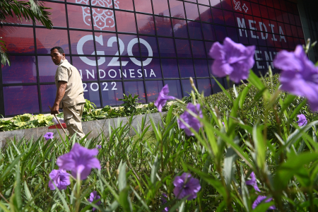 PERSIAPAN MEDIA CENTER KTT G20