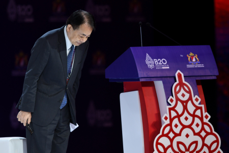 PRESIDEN ADB BICARA DALAM B20 SUMMIT INDONESIA 2022