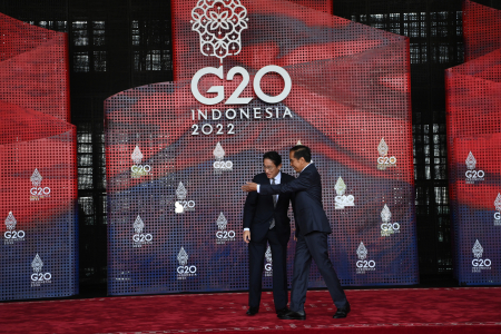PRESIDEN JOKOWI SAMBUT PERDANA MENTERI JEPANG