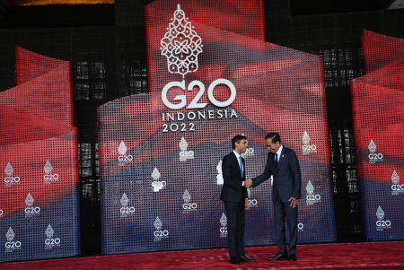PRESIDEN JOKOWI SAMBUT PM INGGRIS