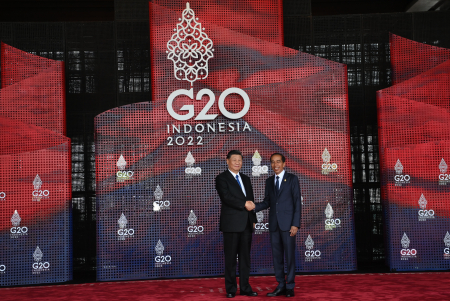 PRESIDEN JOKOWI SAMBUT PRESIDEN CHINA