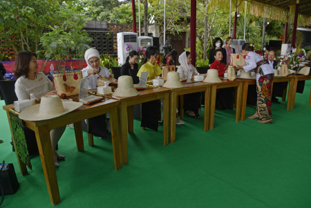 SPOUSE PROGRAM KTT G20 INDONESIA