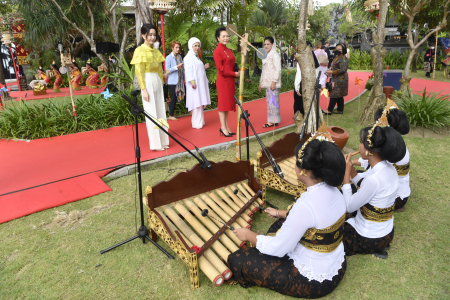 SPOUSE PROGRAM KTT G20 INDONESIA