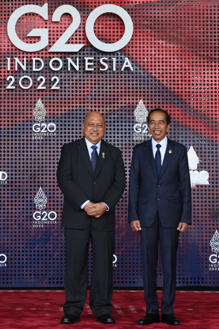 PRESIDEN JOKOWI SAMBUT UTUSAN PM FIJI