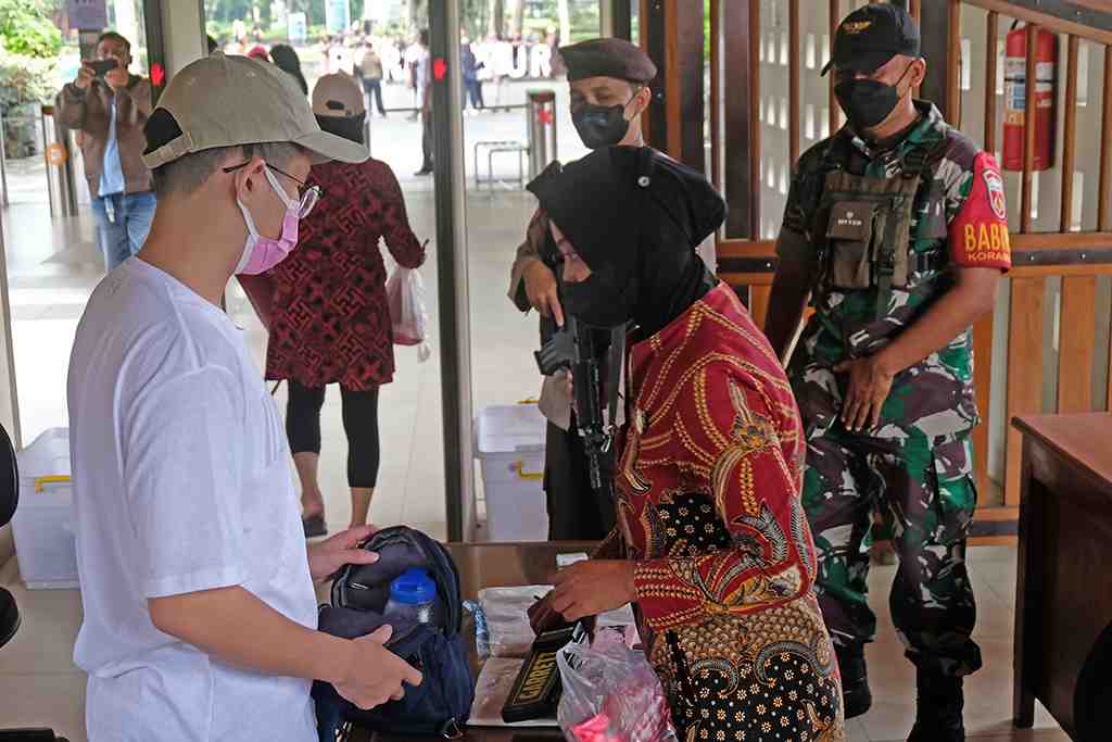 PENGAMANAN DI KAWASAN WISATA BOROBUDUR