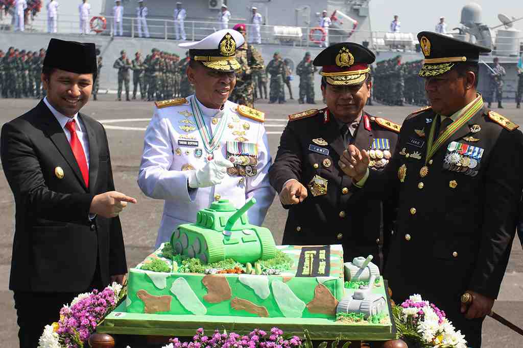 PERINGATAN HUT TNI DI KOARMADA II