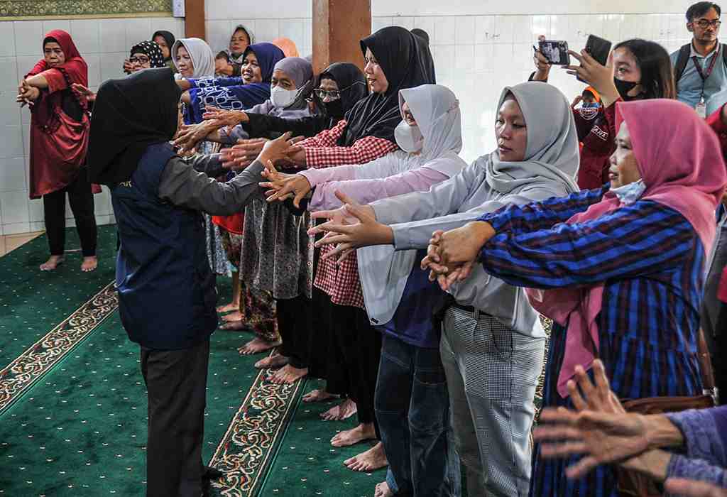 TRAUMA HEALING BAGI WARGA ASTANAANYAR