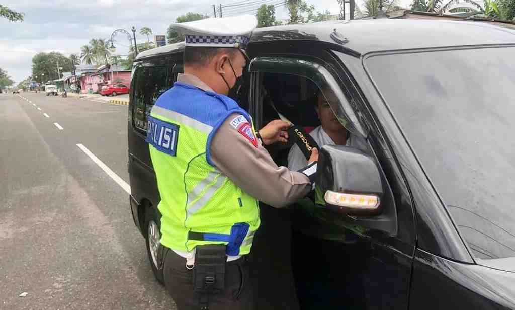 PASANG SABUK SAFETY BELT