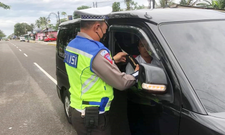 PASANG SABUK SAFETY BELT