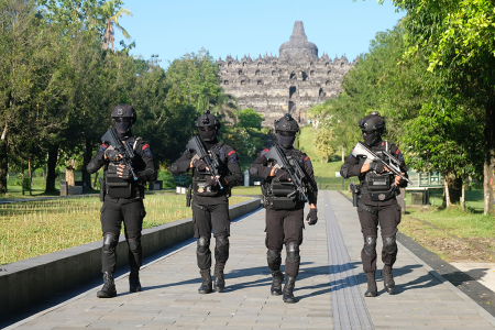SIMULASI PENGAMANAN AKSI TEROR DI BOROBUDUR