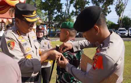PASANG PITA MERAH PUTIH