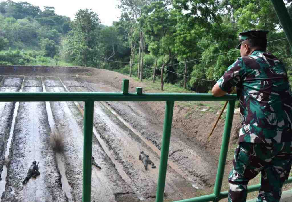 LATIHAN DOPPER SISWA DIKKO TNI AL