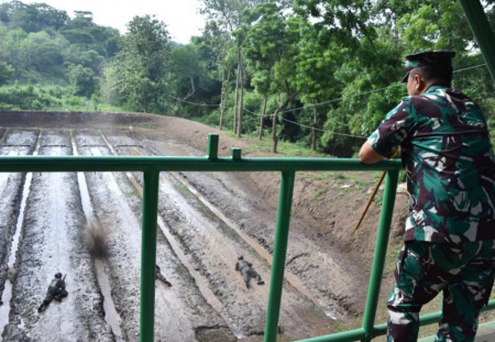 LATIHAN DOPPER SISWA DIKKO TNI AL