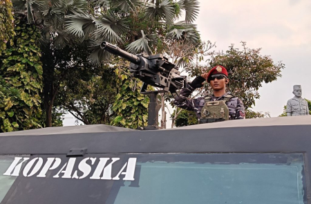 BERIKAN PENGHORMATAN