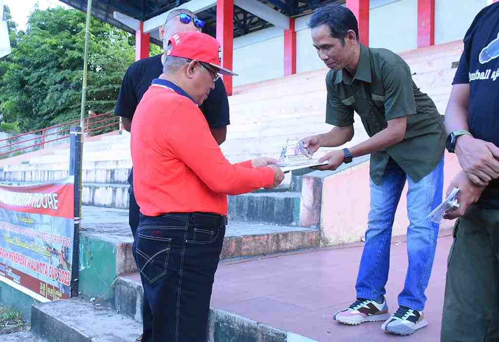JUARA MENEMBAK WALIKOTA CUP I